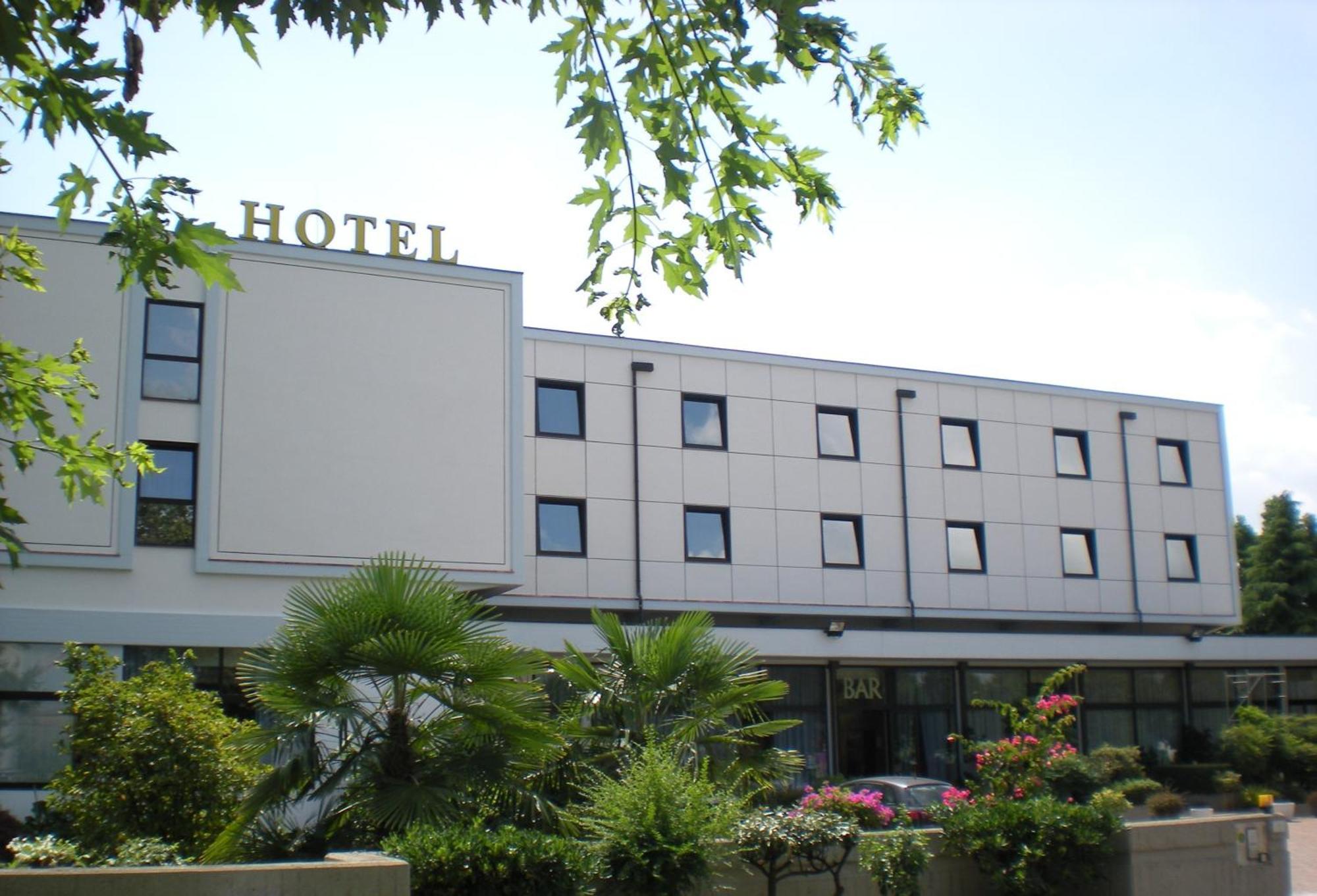 Turandot Magnolia - Hotel & Congressi Гризиньяно-ди-Цокко Экстерьер фото